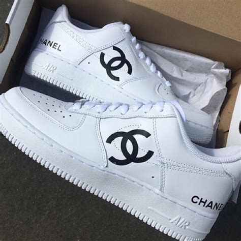 chanel nike スニーカー